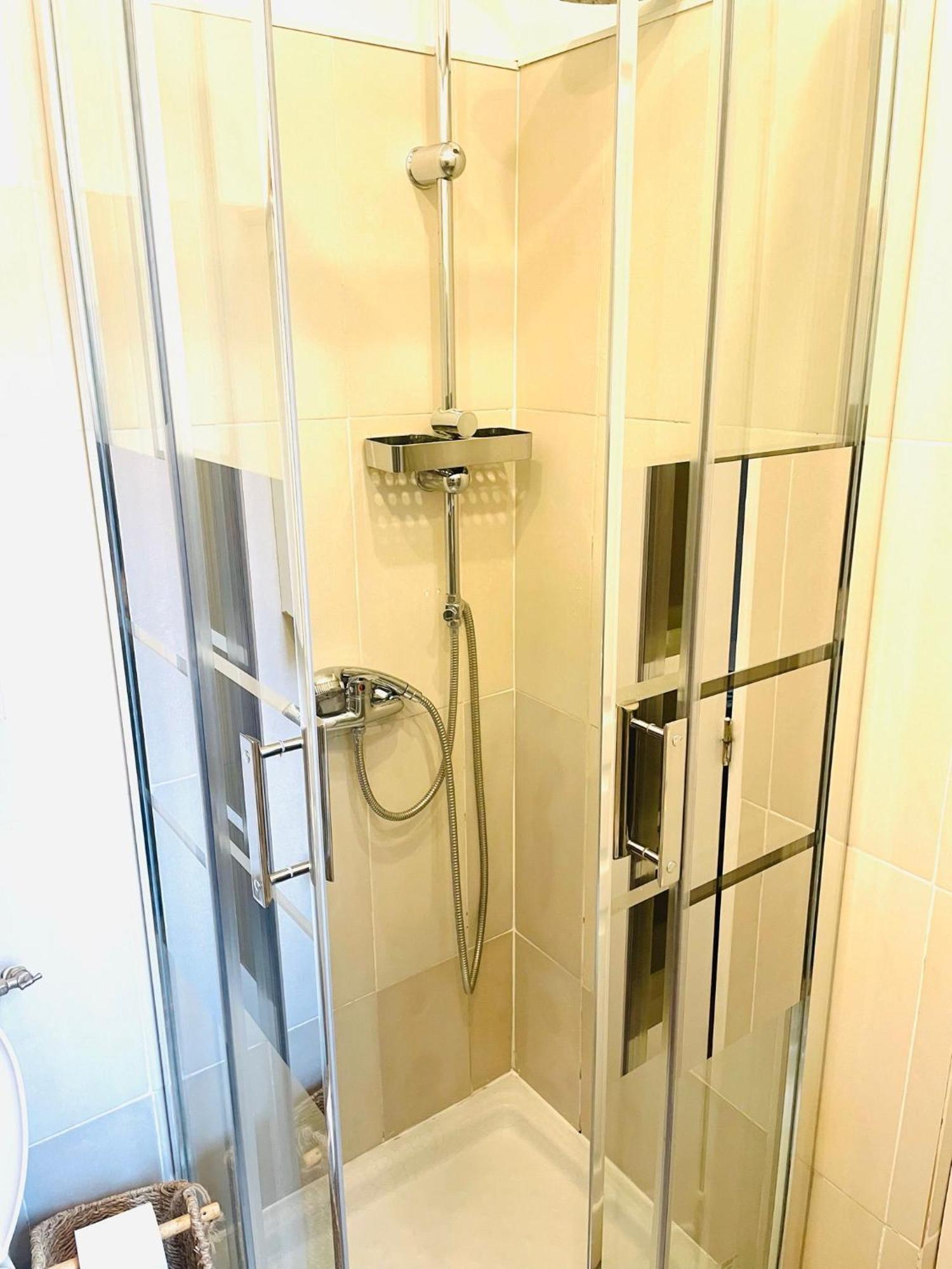 Apartment Moderne, 2 Chambres, 6 Couchages, Easy Check-in *